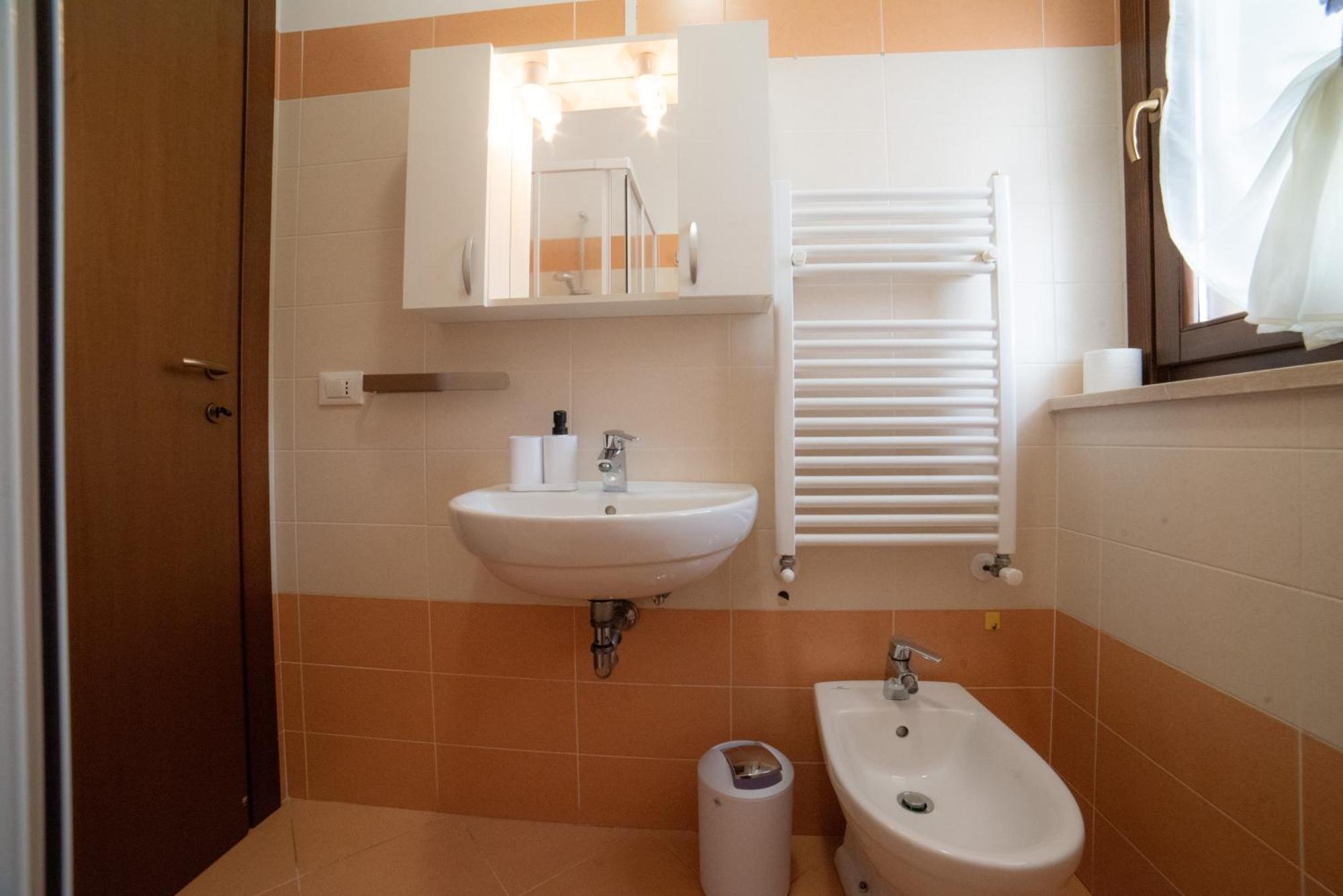 Appartamento Fele'S House Guidonia Esterno foto